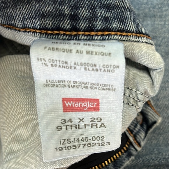 Men’s Wrangle Jeans - Picture 6 of 6